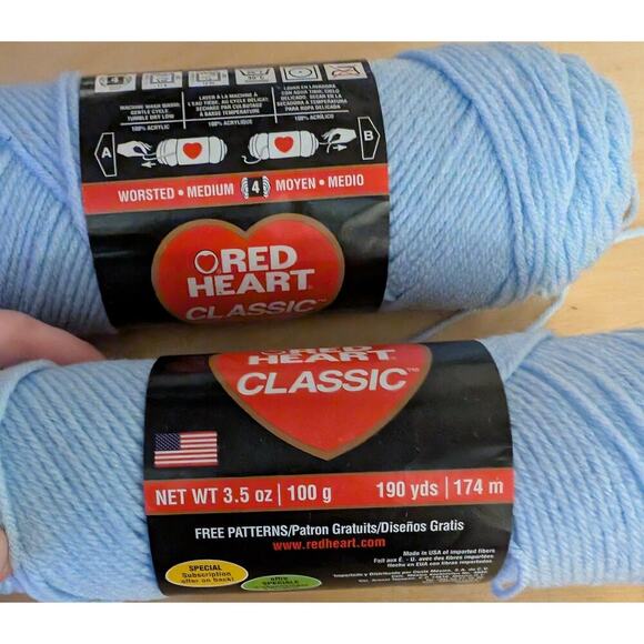 🦃 Red Heart 0815 Pale Blue Yarn Lot - Picture 2 of 4